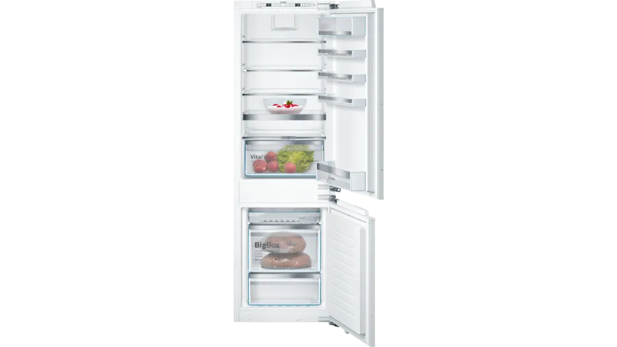 Series 6 built-in fridge-freezer with freezer at bottom 177.2 x 55.8 cm flat hinge