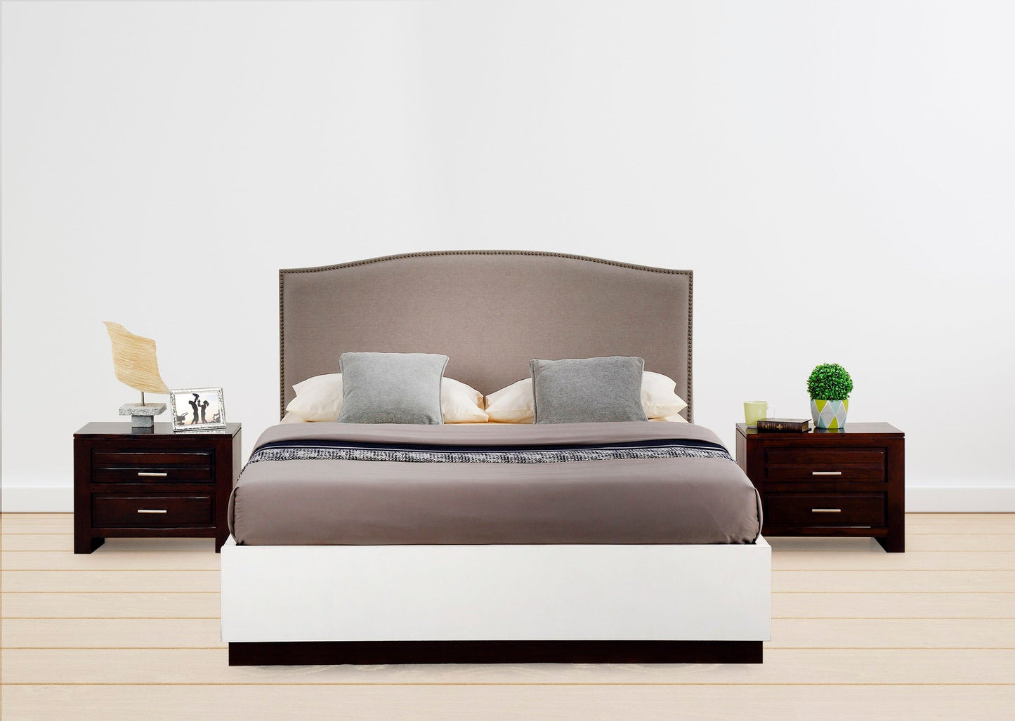 Embrace Bed with Hydraulic Storage