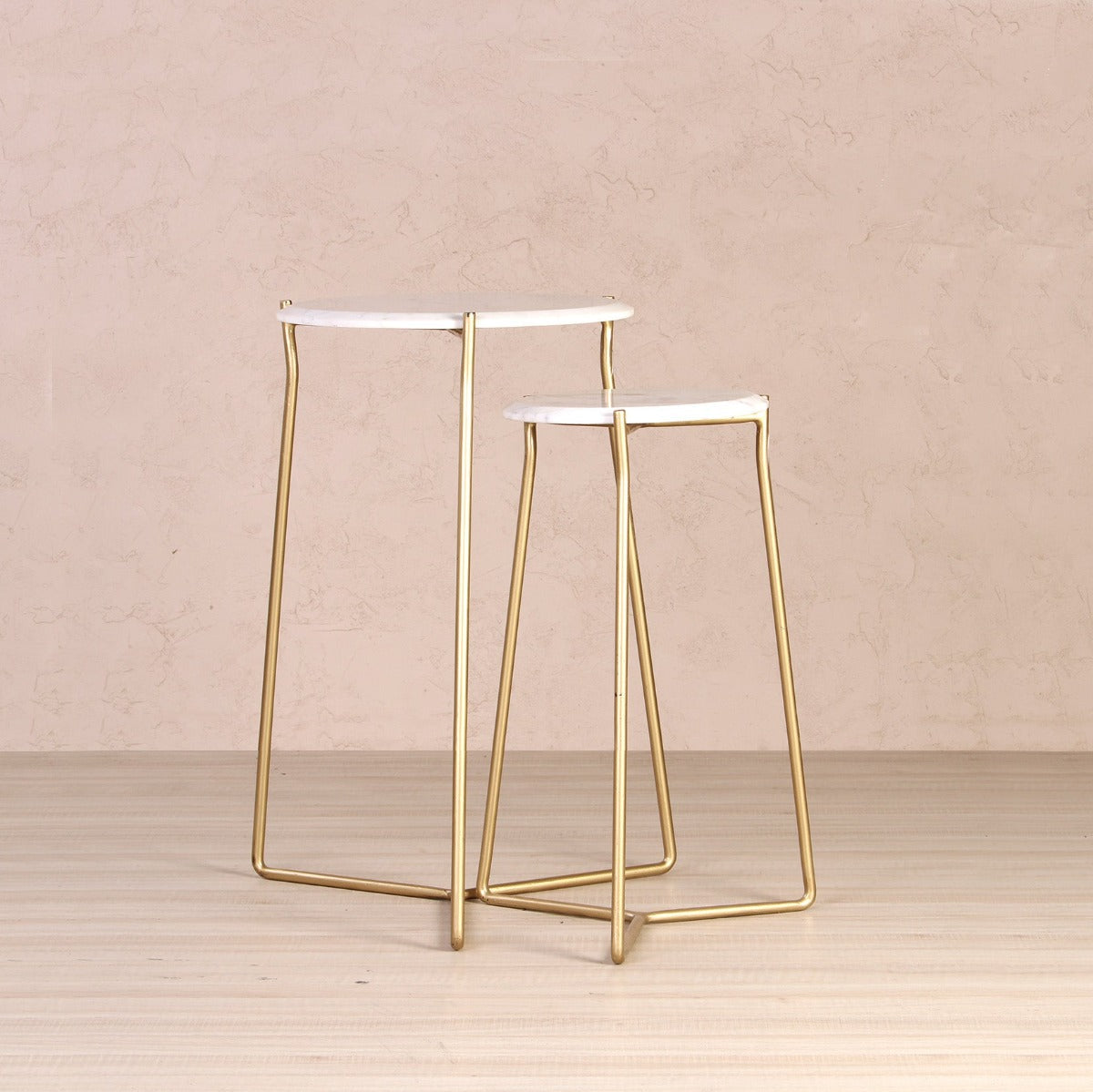 Tranquil Marble Nesting Side Table In Gold Finish (Set Of 2)