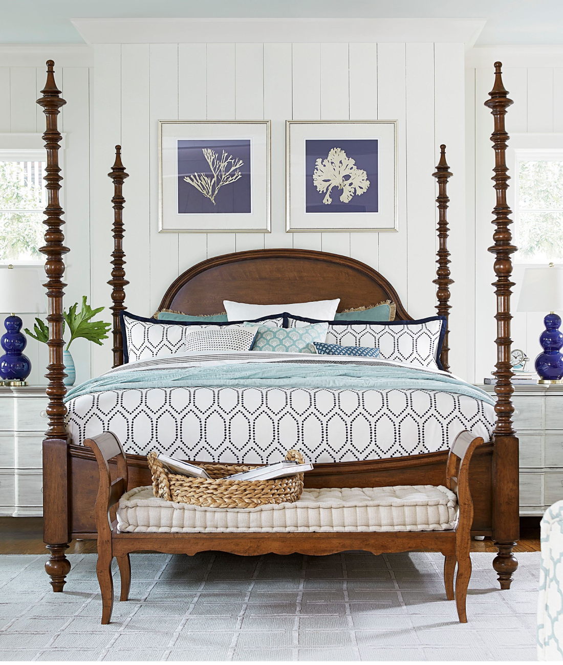 Serene Poster Bed