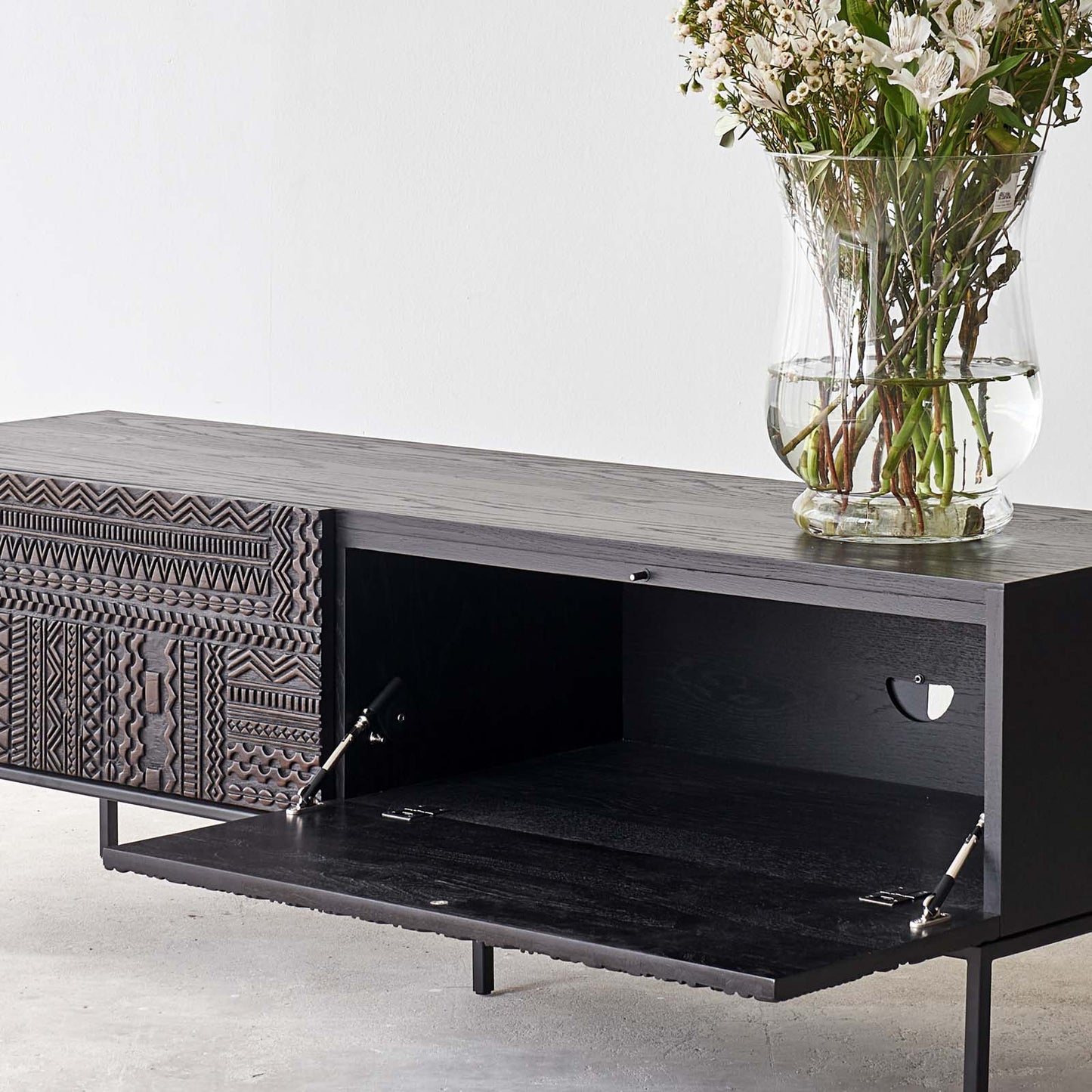 Crisp Carved TV Unit